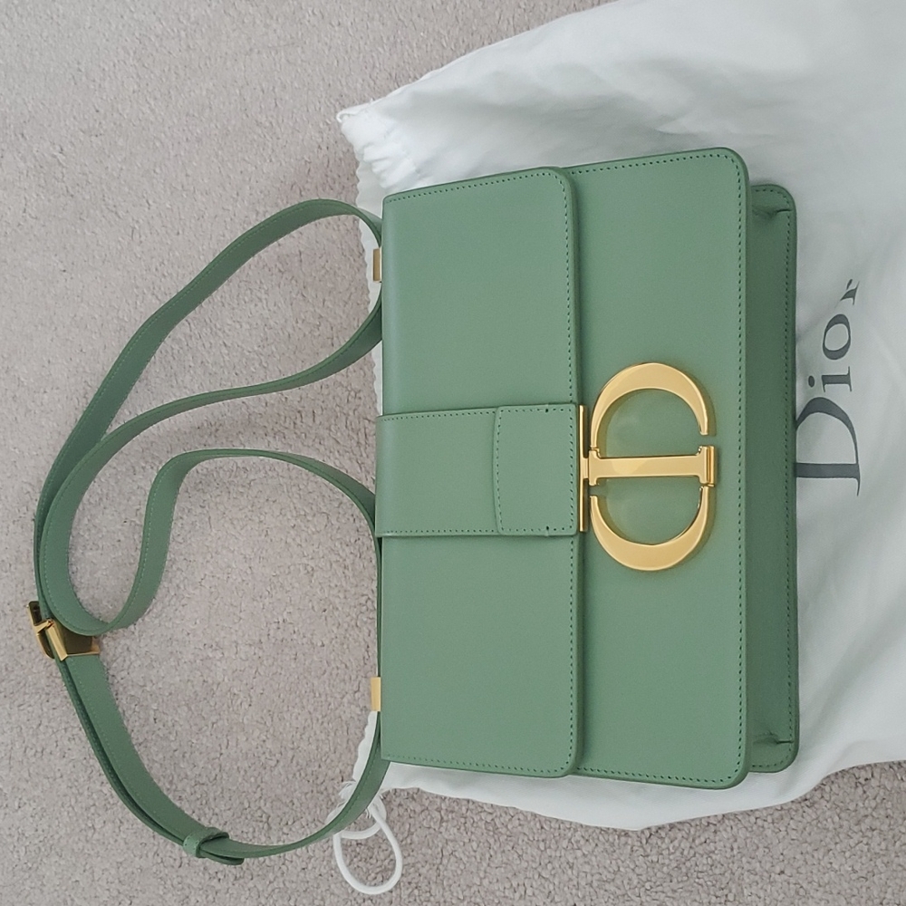 sold Christian dior 30 Montaigne sold - Picture 1 of 8